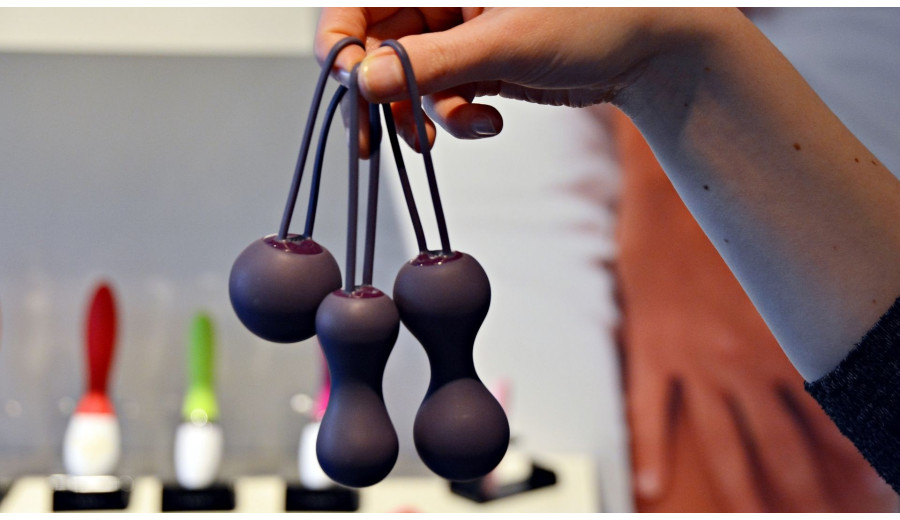 A Beginner’s Guide To Sexy Spanking